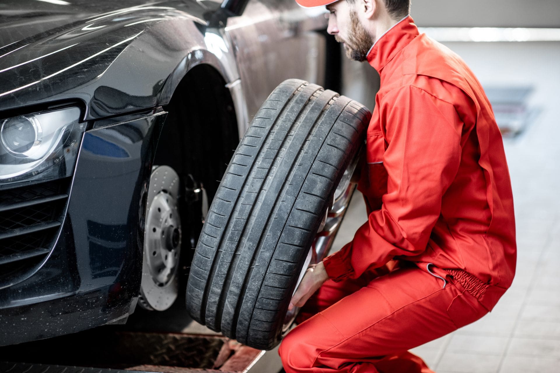 Read more about the article What to Expect from a Tyre Fitting Service
