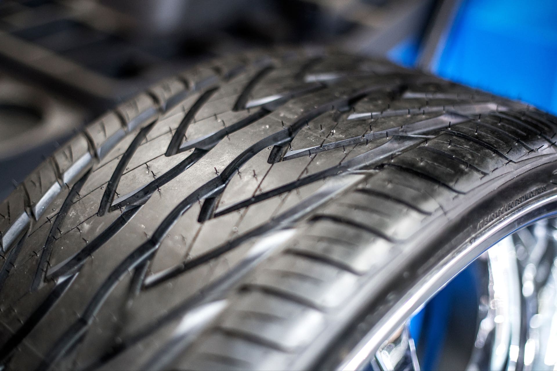 Read more about the article The Ultimate Guide To Tyre Replacement